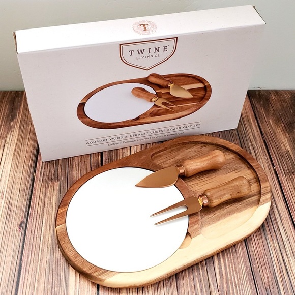 Twine Cheese Board With Plate & Cheese knives!!! - Picture 4 of 4